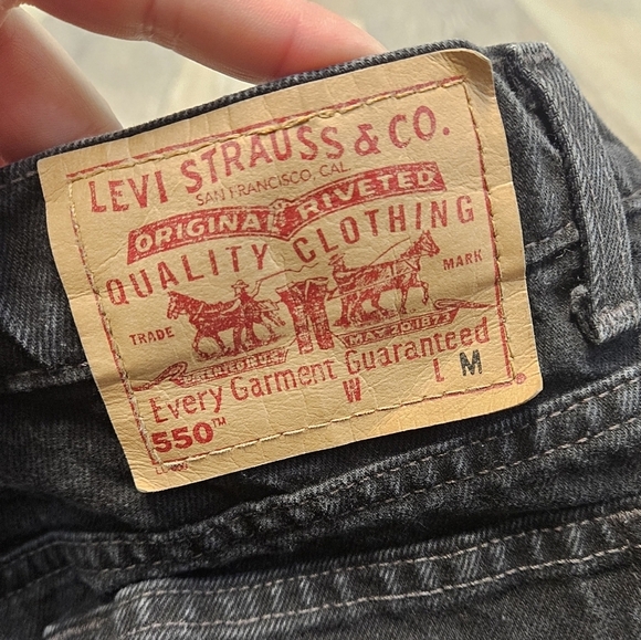 Levi’s Vintage 90s 550 Relaxed Fit Tapered Leg Black Denim Jeans Women's 15 - Picture 7 of 11